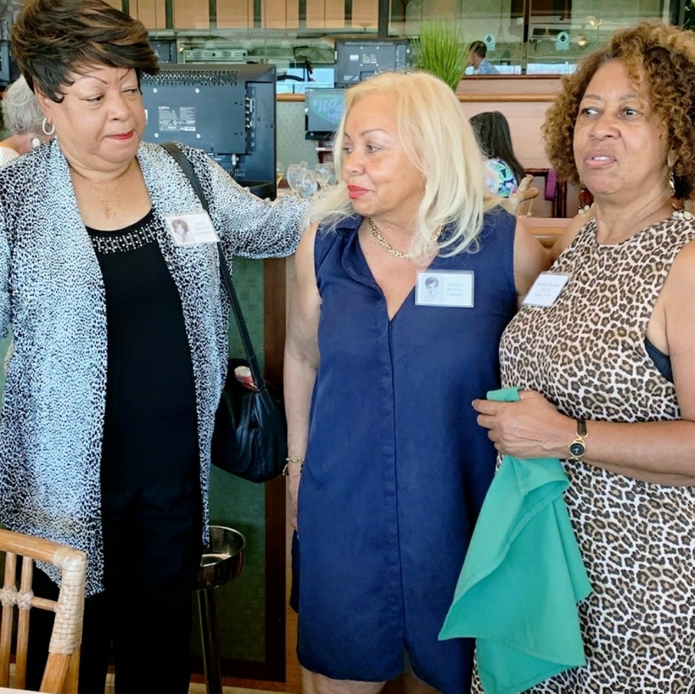 Meet your Posher, Donna